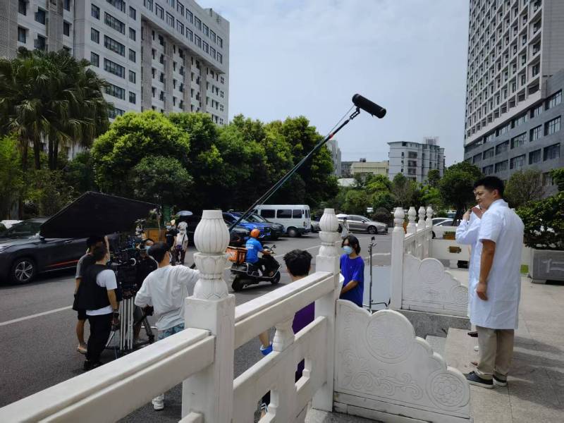 京山县广告片拍摄公司低成本实现高规格制作的诀窍